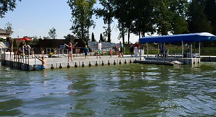 2000 Series Floating Dock